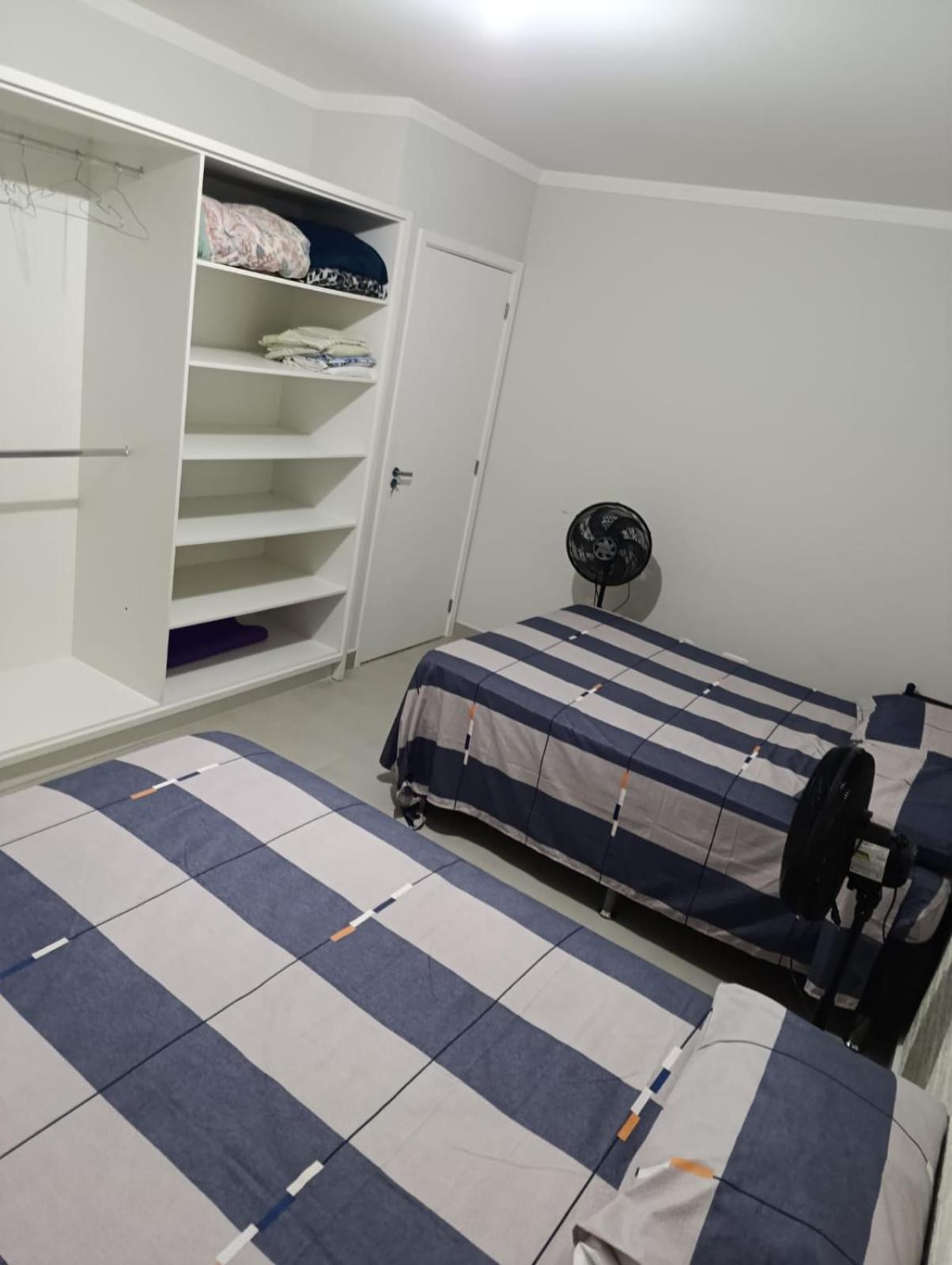Agradavel Apartamento Em Bairro Silencioso... 캄보리우 외부 사진